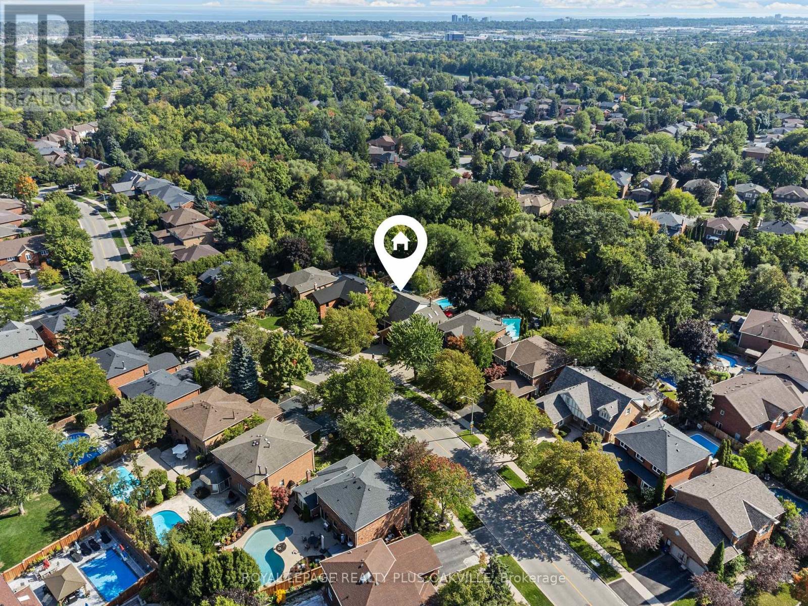 1368 Monks Passage, Oakville, Ontario  L6M 1J5 - Photo 50 - W12401205