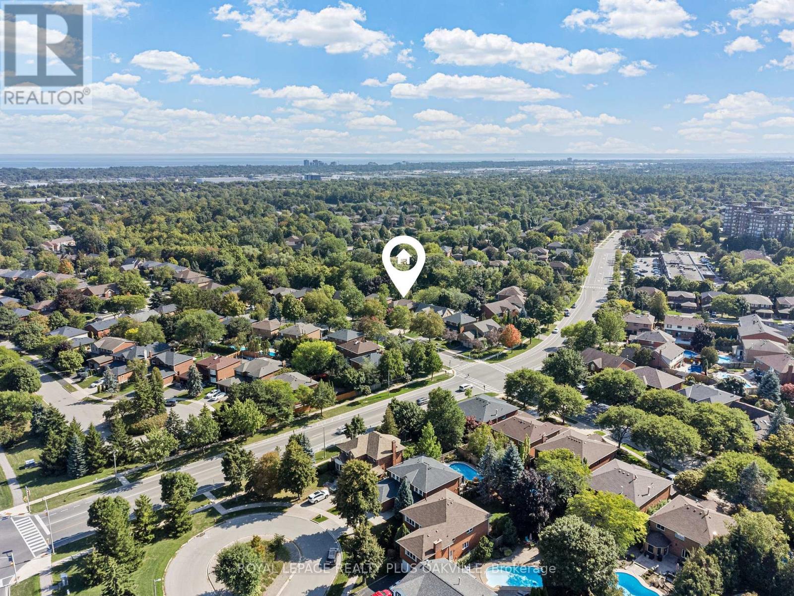 1368 Monks Passage, Oakville, Ontario  L6M 1J5 - Photo 49 - W12401205