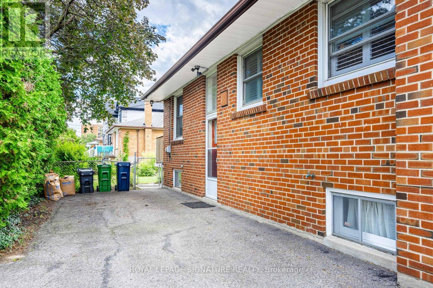 19 Brian Avenue, Toronto, Ontario  M1R 3J1 - Photo 25 - E12405764
