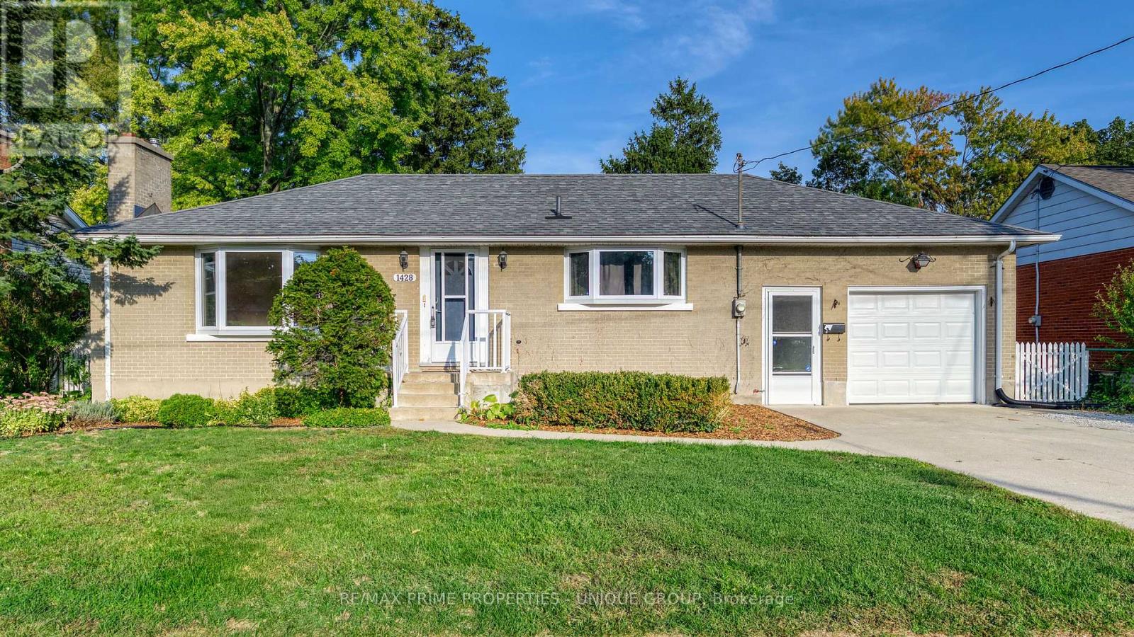 1428 Indian Road N, Sarnia, Ontario  N7V 4C9 - Photo 1 - X12304048