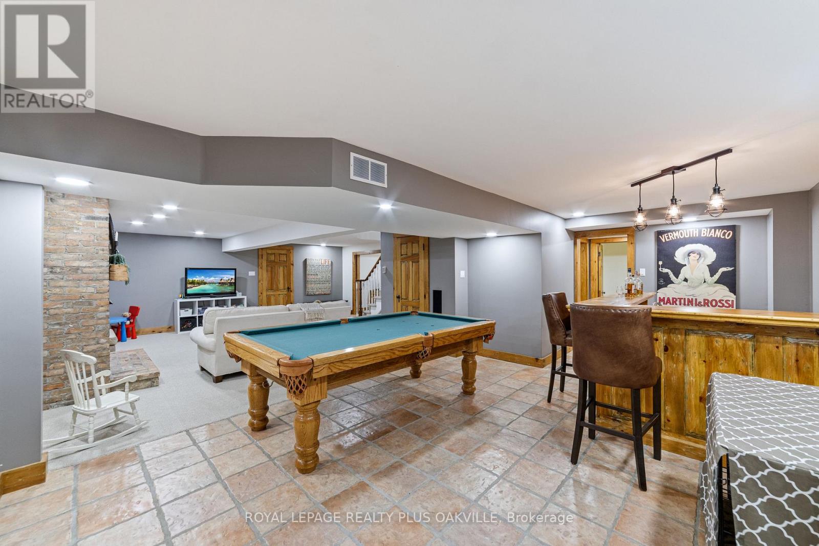 1368 Monks Passage, Oakville, Ontario  L6M 1J5 - Photo 34 - W12401205