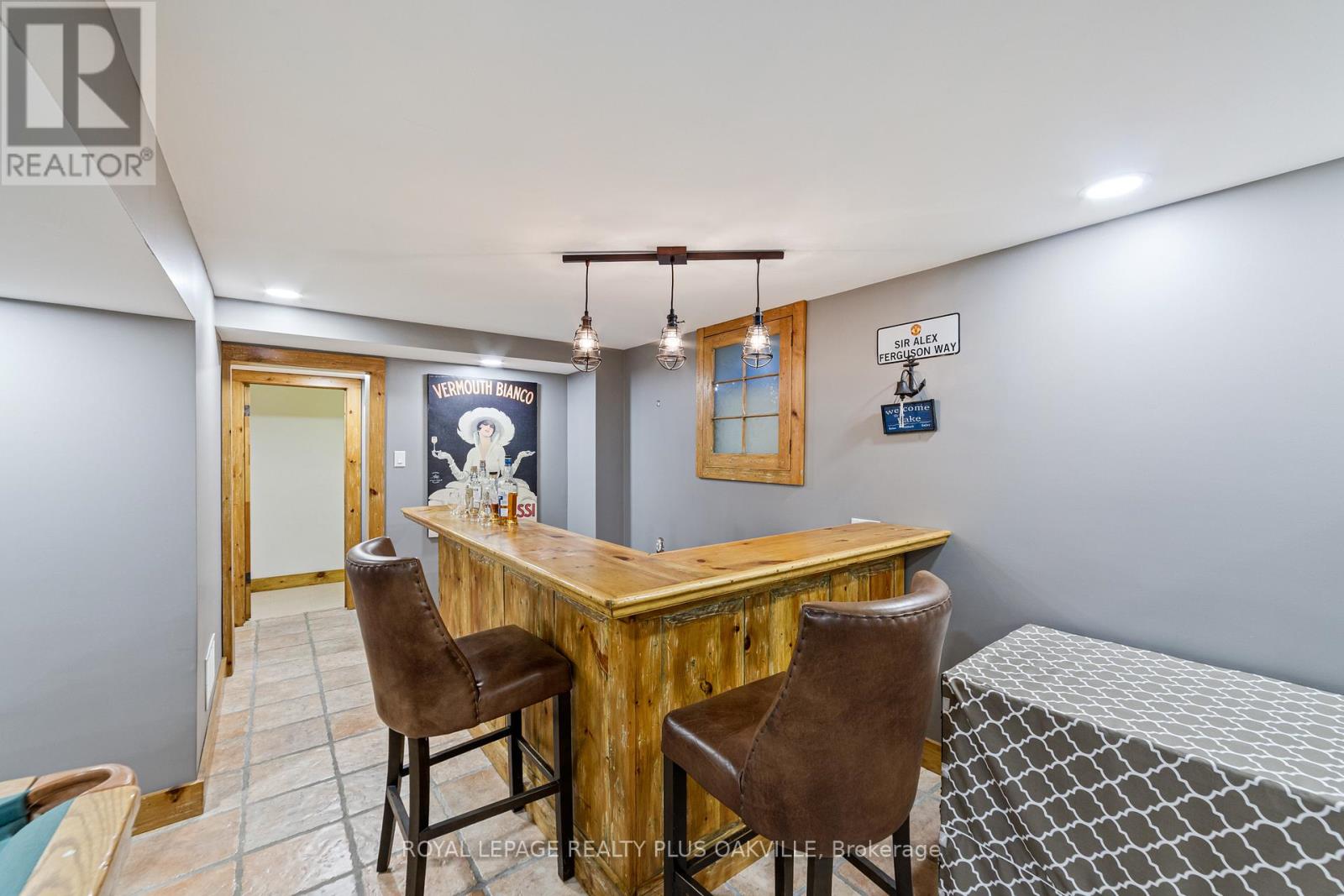 1368 Monks Passage, Oakville, Ontario  L6M 1J5 - Photo 35 - W12401205