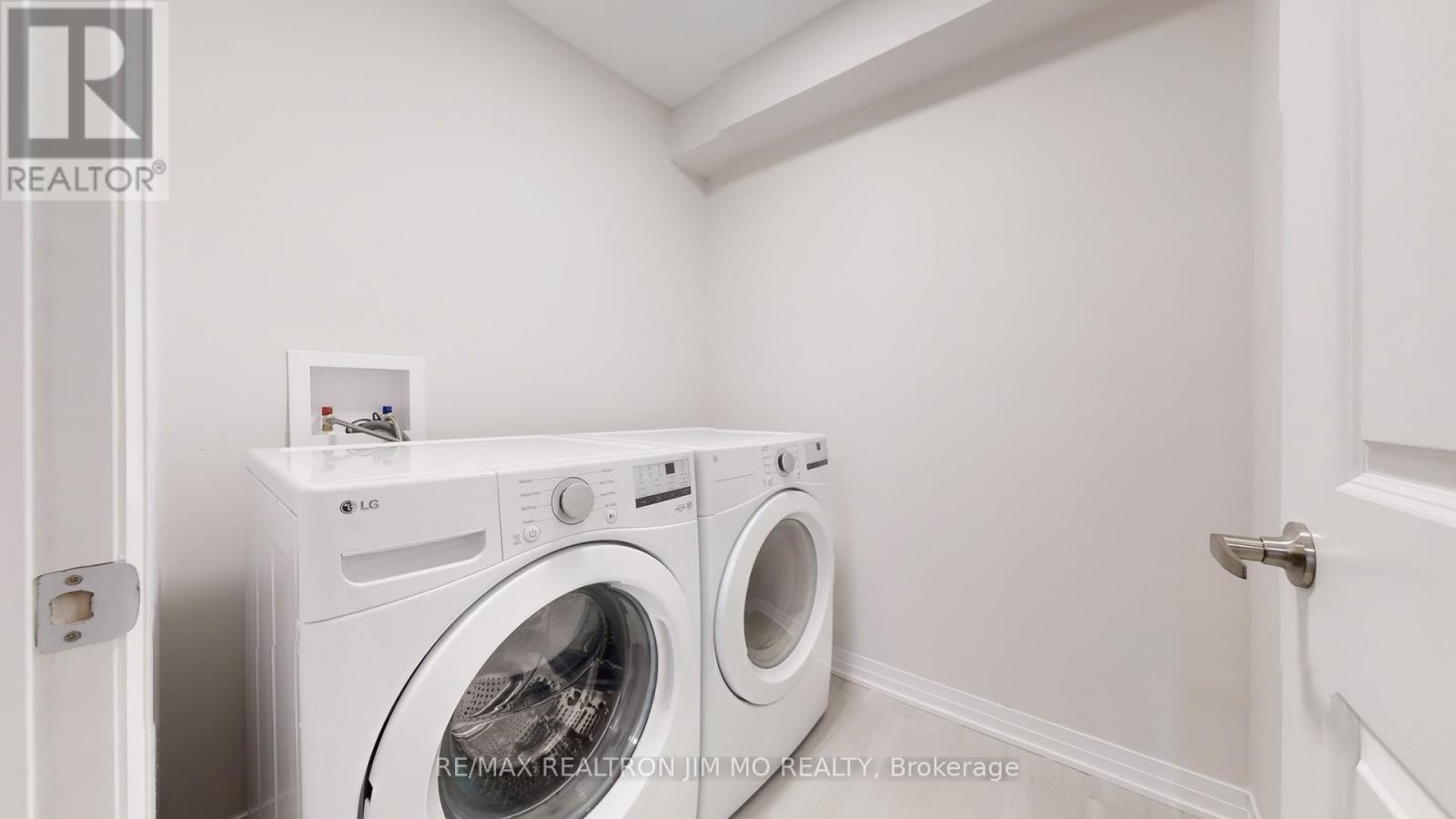 16 - 50 Baynes Way, Bradford West Gwillimbury, Ontario  L3Z 4M4 - Photo 33 - N12405770