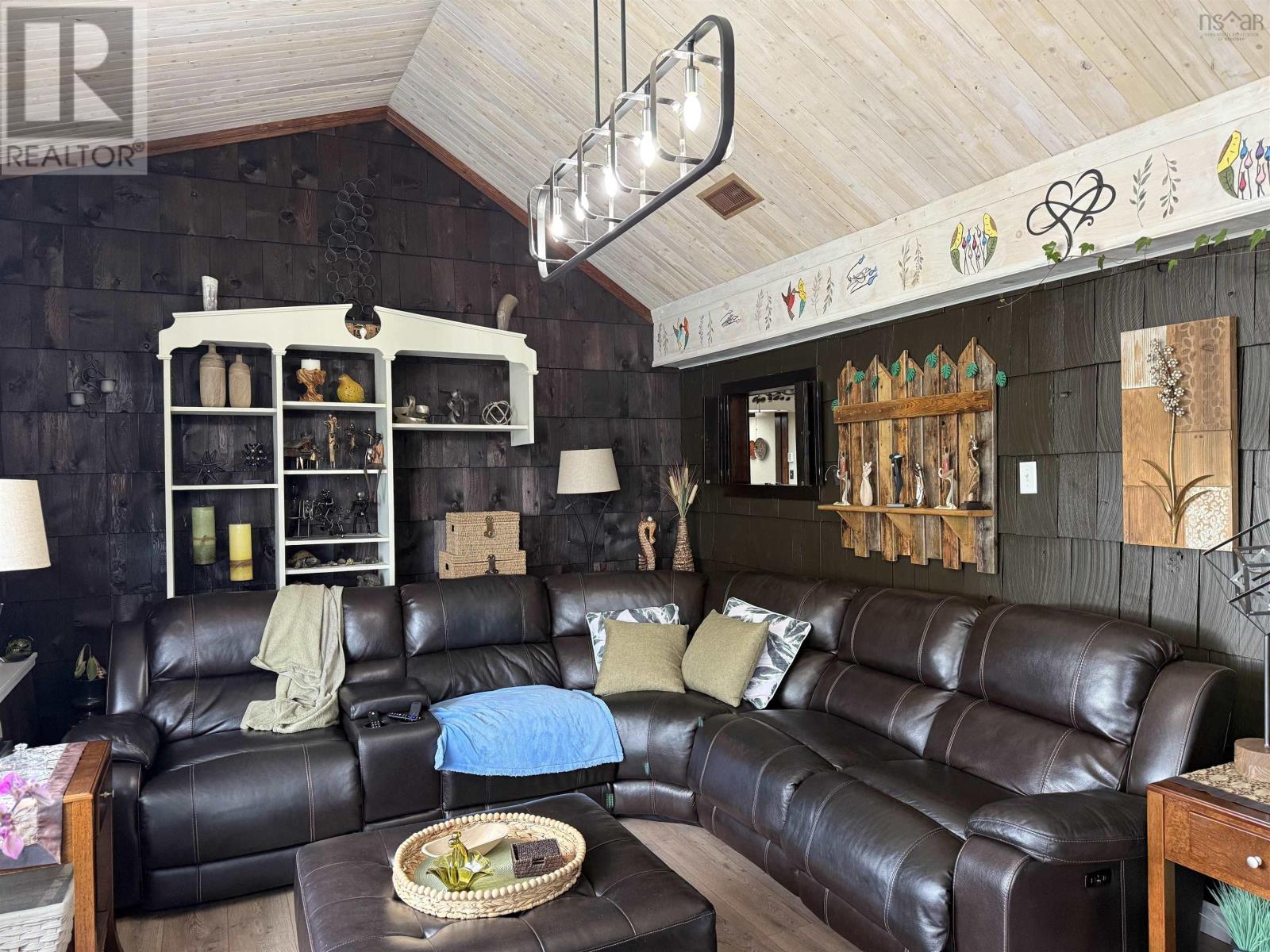 19 Dick Giffins Hill, Goldboro, Nova Scotia  B0H 1L0 - Photo 3 - 202523395