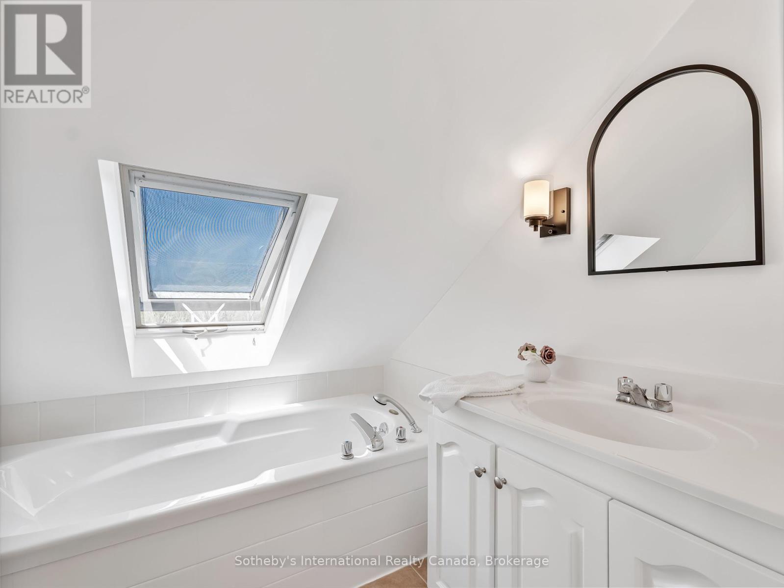 717218 1st Line E, Mulmur, Ontario  L9V 0G2 - Photo 29 - X12143504