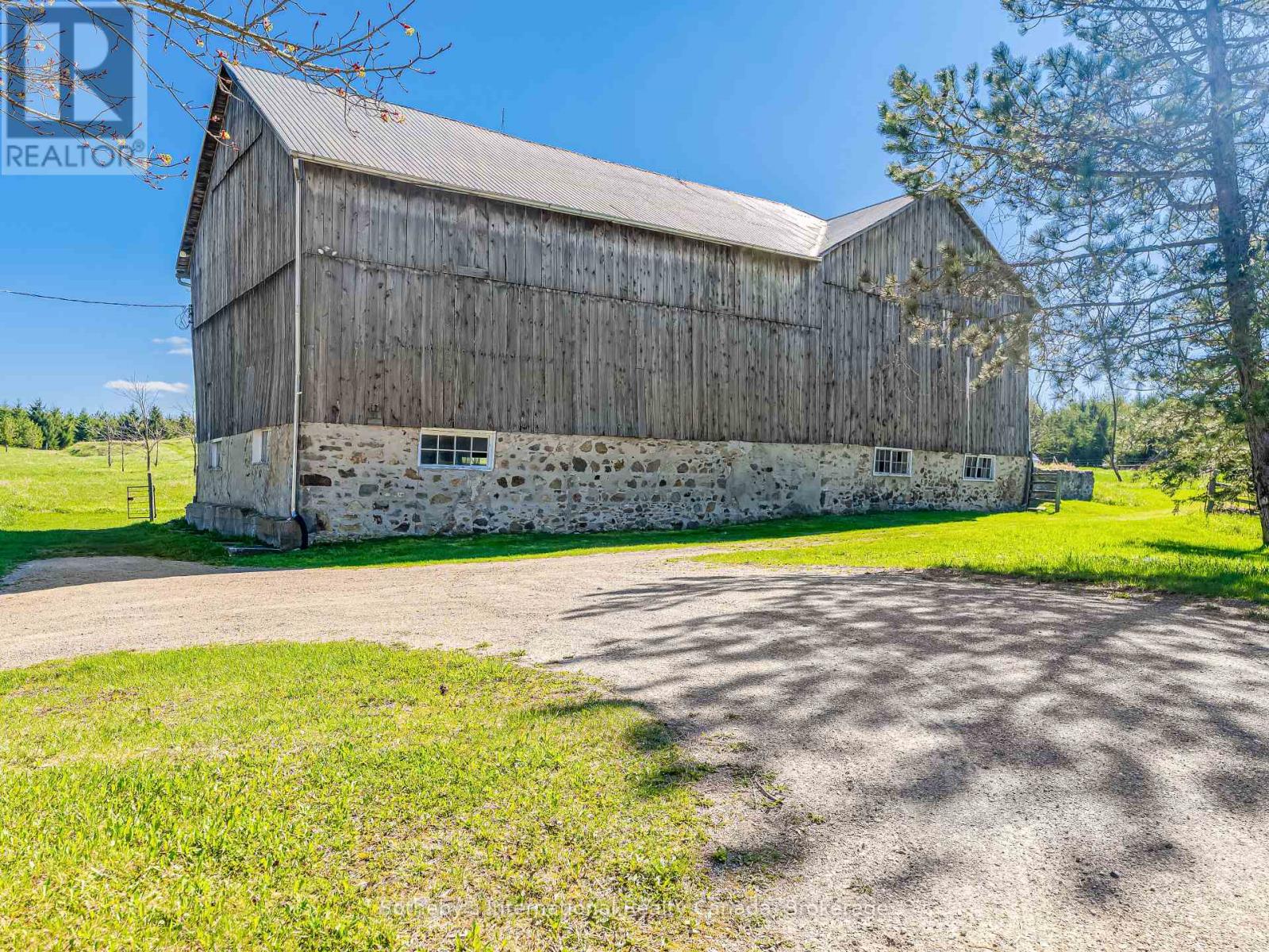 717218 1st Line E, Mulmur, Ontario  L9V 0G2 - Photo 41 - X12143504