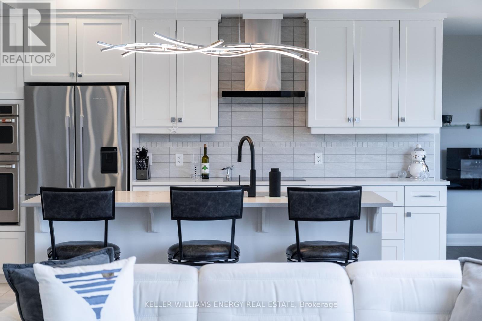 108 Foster Road, Prince Edward County, Ontario  K0K 1W0 - Photo 11 - X12405811