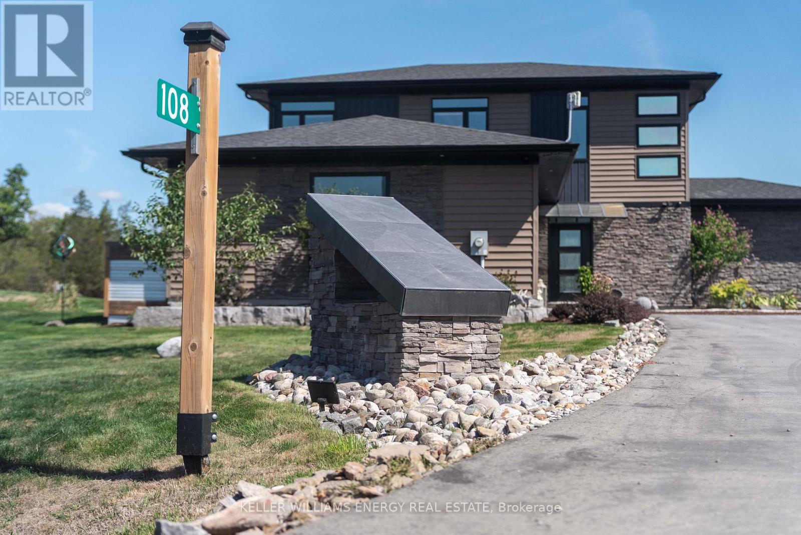 108 Foster Road, Prince Edward County, Ontario  K0K 1W0 - Photo 7 - X12405811