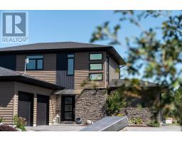 108 Foster Road, Prince Edward County (Sophiasburg Ward), Ca