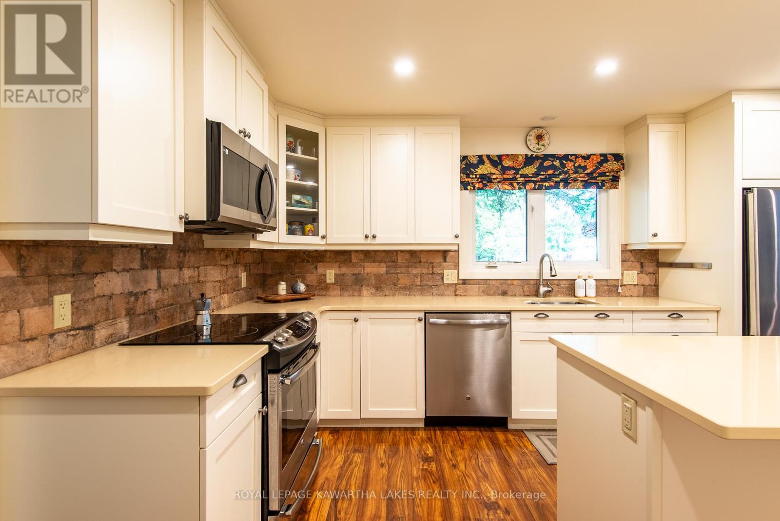 78 Riverbank Road, Kawartha Lakes, Ontario  K0M 1N0 - Photo 10 - X12405817