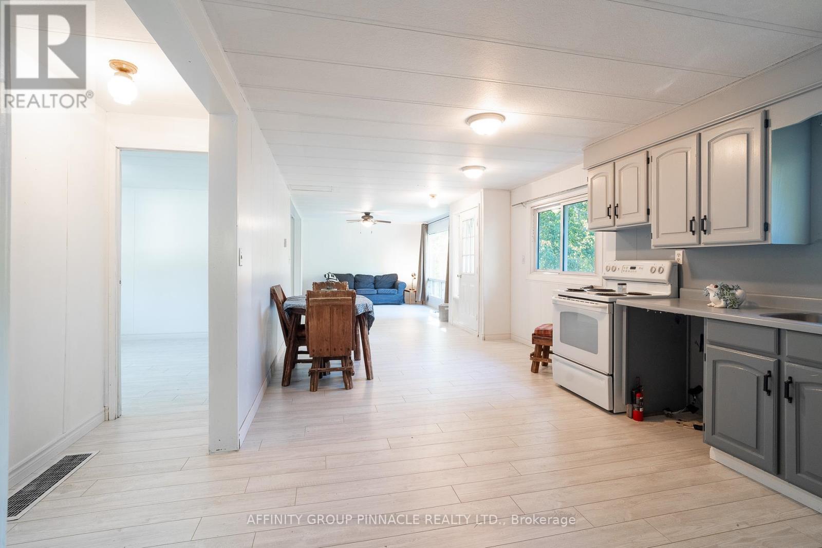 16 Sticky Lane, Kawartha Lakes, Ontario  K0M 1K0 - Photo 10 - X12405831