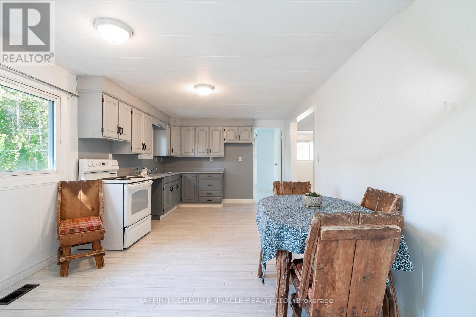 16 Sticky Lane, Kawartha Lakes, Ontario  K0M 1K0 - Photo 8 - X12405831