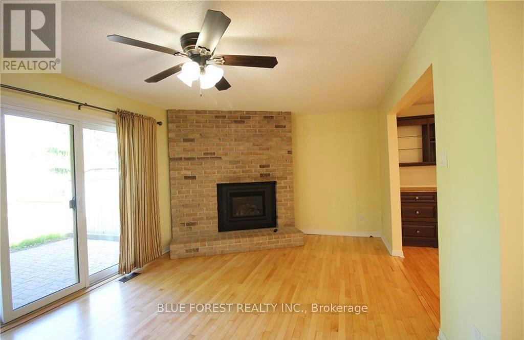 1678 Attawandaron Road, London North (North F), Ontario  N6G 3M8 - Photo 6 - X12405801