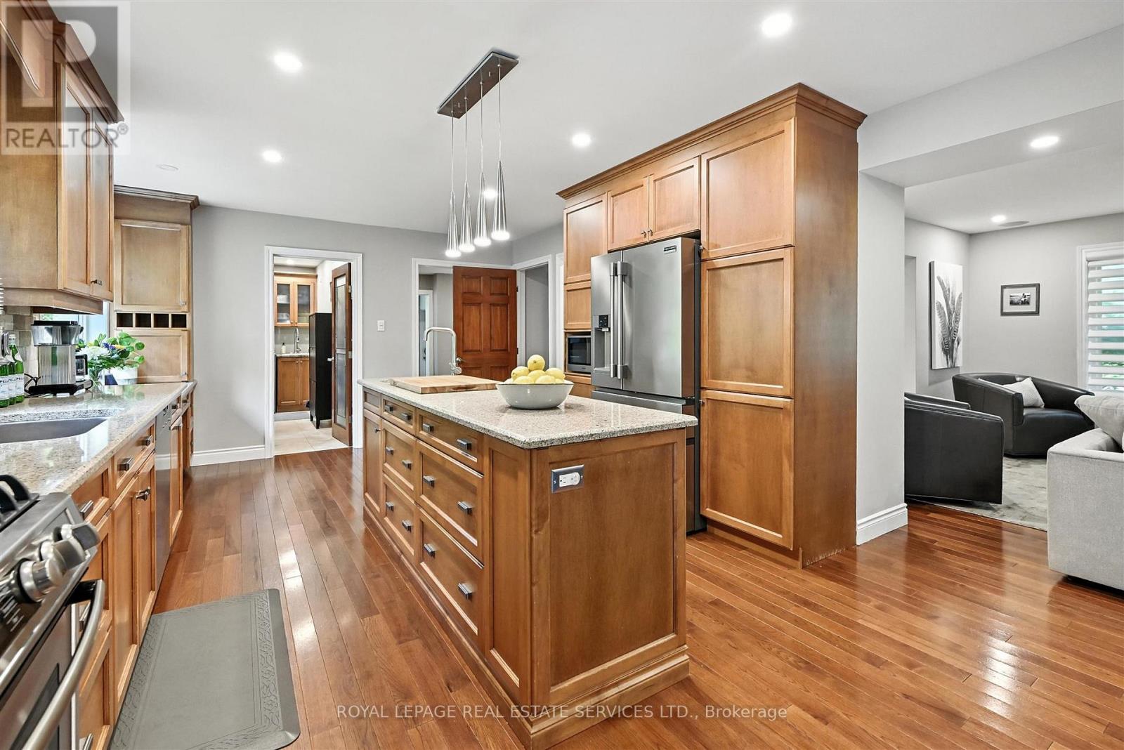 4240 Dunvegan Road, Burlington, Ontario  L7L 1P8 - Photo 15 - W12394946