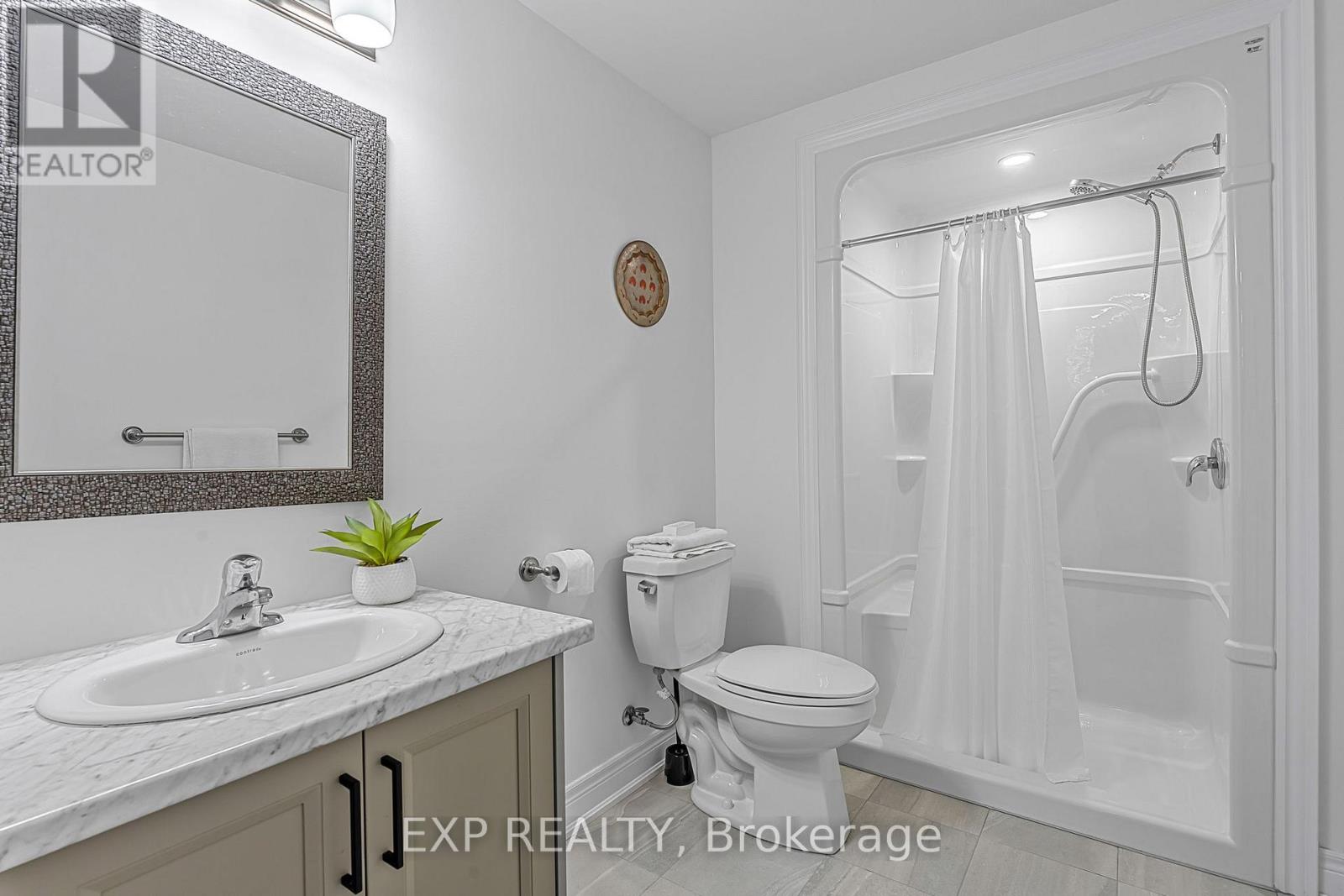 4242 Village Creek Drive, Fort Erie, Ontario  L0S 1S0 - Photo 35 - X12405806
