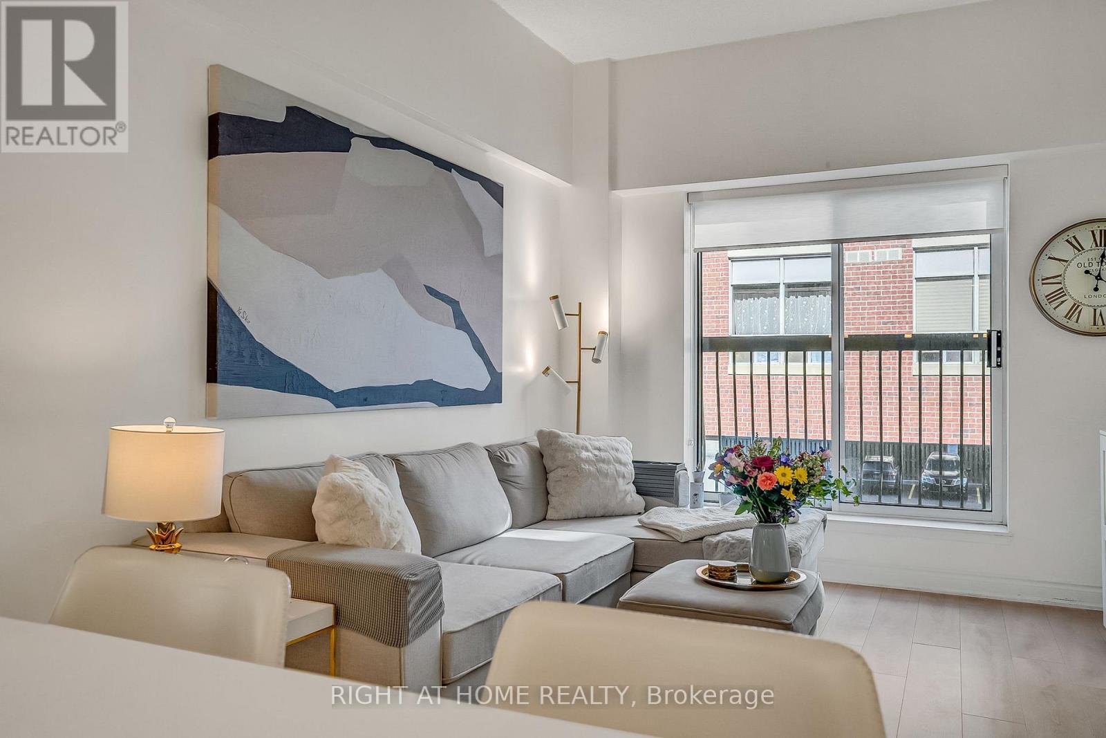 205 - 4198 Dundas Street W, Toronto (Edenbridge-Humber Valley), Ontario  M8X 1Y6 - Photo 7 - W12405766