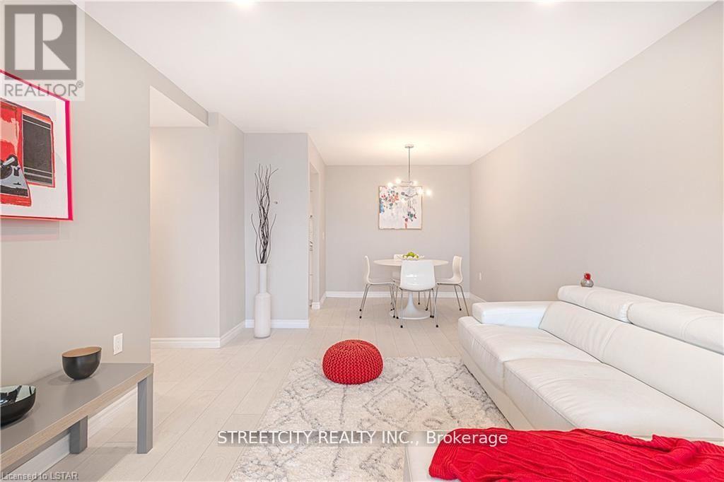 1207 - 155 Kent Street, London East, Ontario  N6A 5N7 - Photo 6 - X12404781