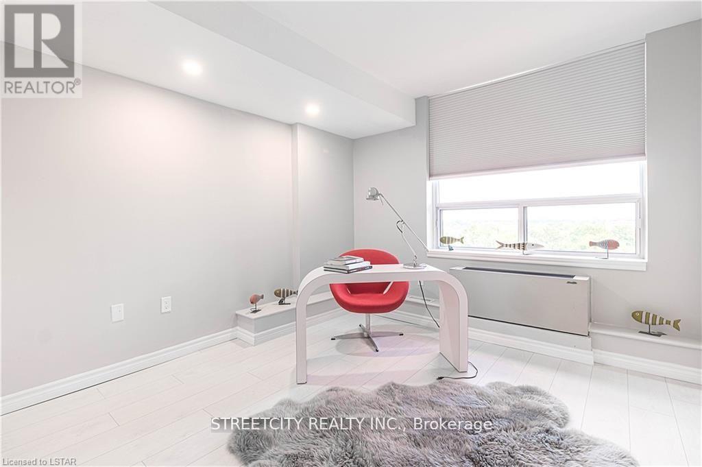 1207 - 155 Kent Street, London East, Ontario  N6A 5N7 - Photo 7 - X12404781