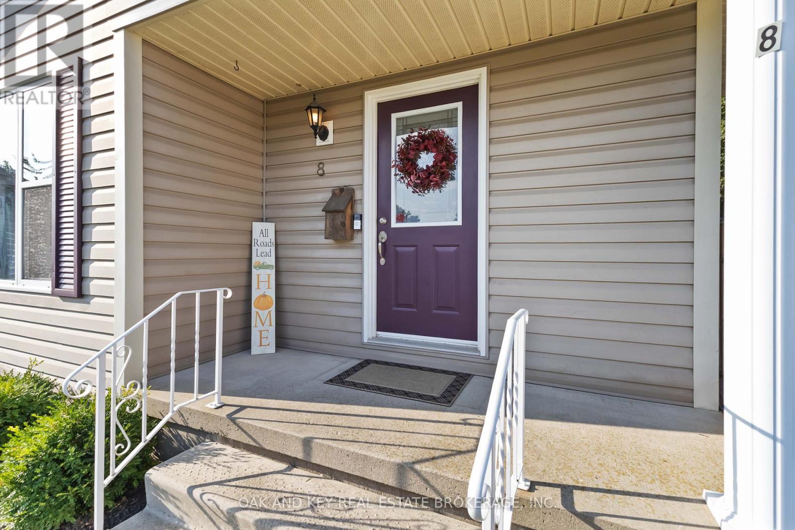 8 Grace Court, Aylmer, Ontario  N5H 3G6 - Photo 4 - X12405526
