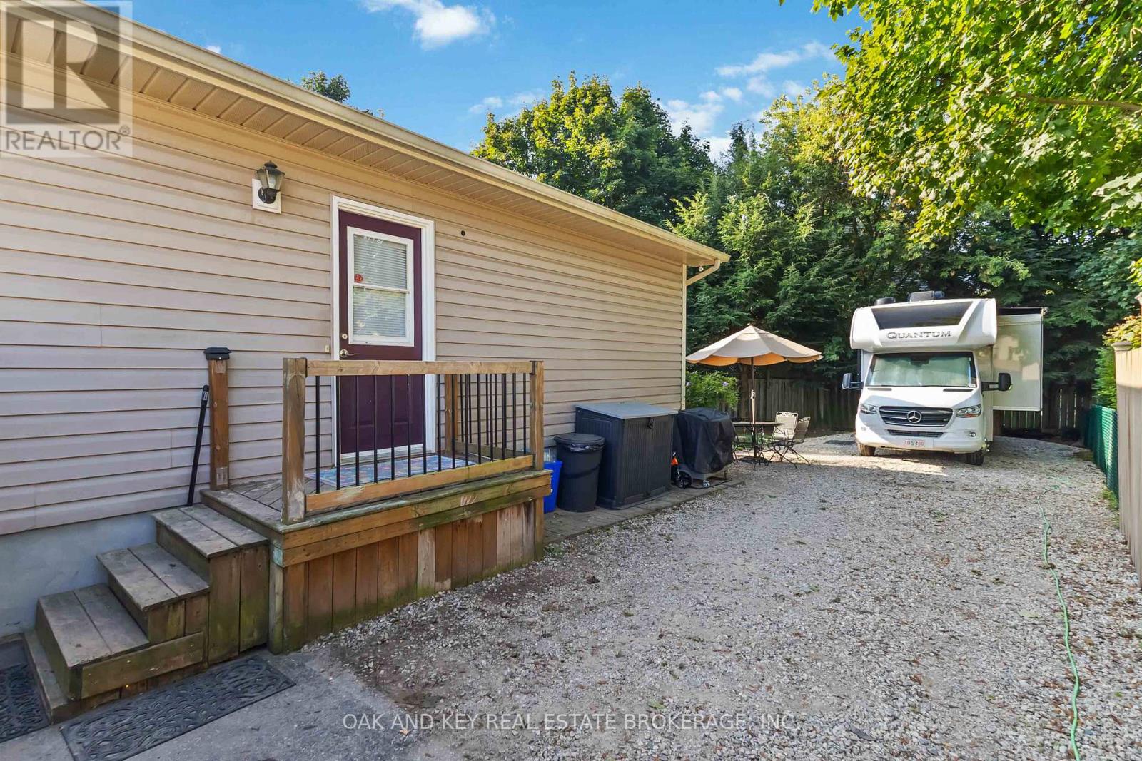 8 Grace Court, Aylmer, Ontario  N5H 3G6 - Photo 30 - X12405526