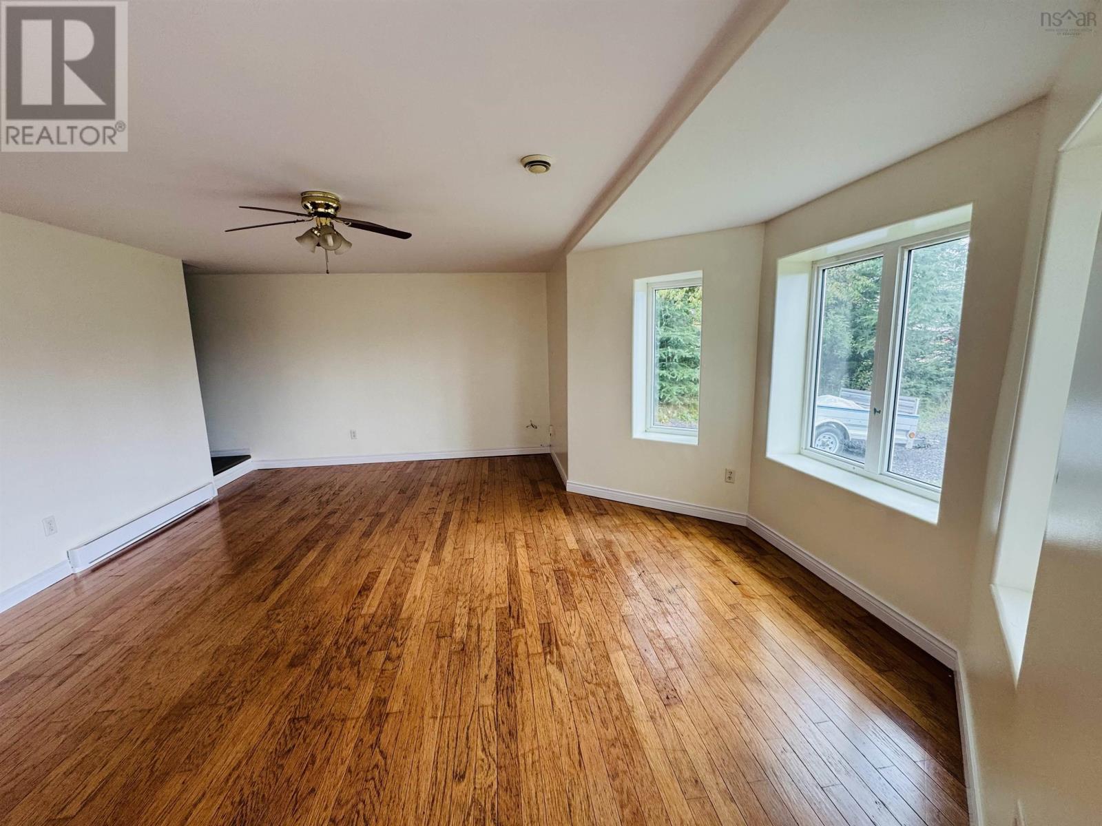 39/41 Anita Crescent, Truro Heights, Nova Scotia  B6L 1A2 - Photo 3 - 202509948