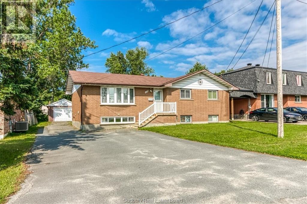 139 Garson Coniston Road, Garson, Ontario  P3L 1G5 - Photo 1 - 2124742