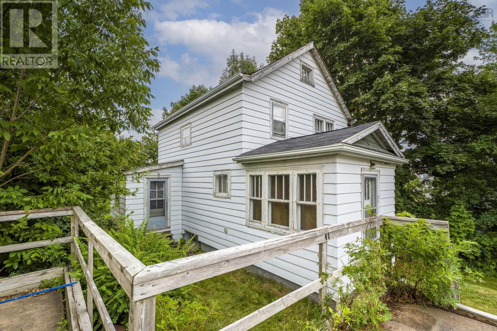 Property at 41 Birch Street image 3