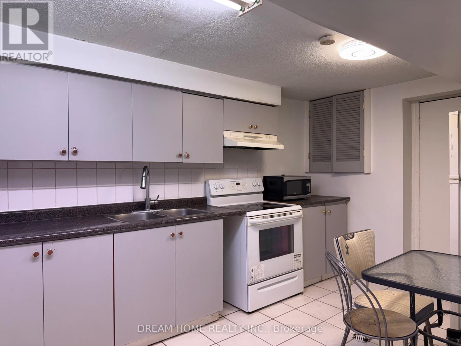 28 Conlins Road, Toronto, Ontario  M1C 1C3 - Photo 12 - E12405799