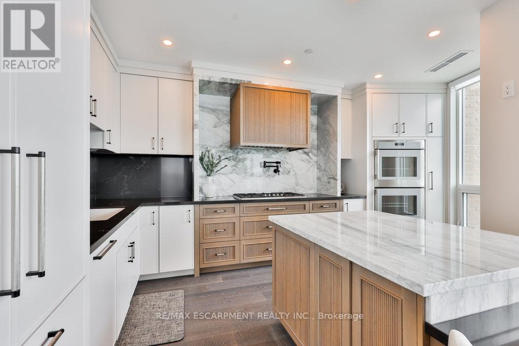 2101 - 2060 Lakeshore Road, Burlington (Brant), Ontario  L7R 0G2 - Photo 14 - W12400598