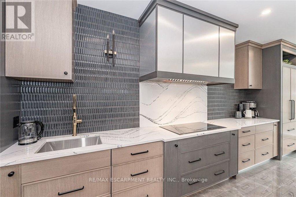 2101 - 2060 Lakeshore Road, Burlington (Brant), Ontario  L7R 0G2 - Photo 44 - W12400598