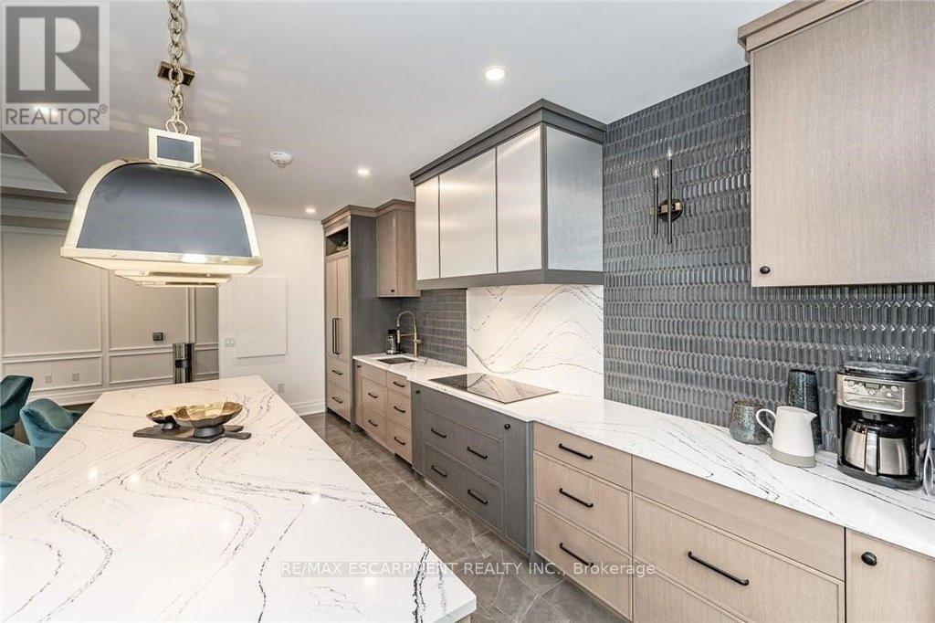 2101 - 2060 Lakeshore Road, Burlington (Brant), Ontario  L7R 0G2 - Photo 46 - W12400598