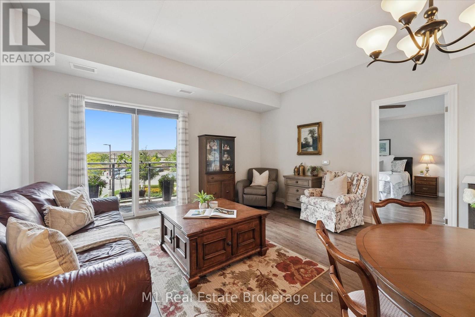 215 - 35 Kingsbury Square, Guelph, Ontario  N1L 1B3 - Photo 6 - X12389337