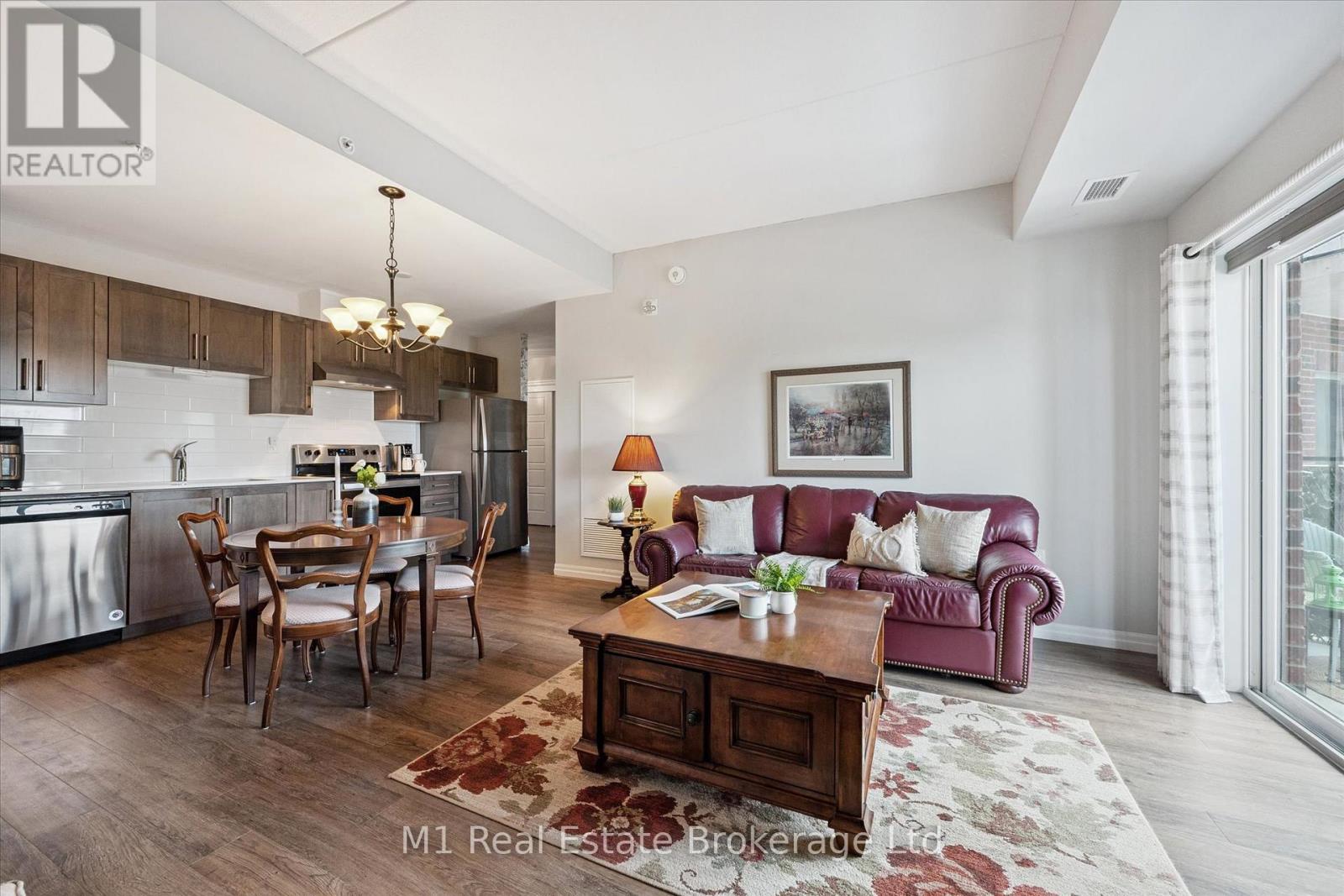 215 - 35 Kingsbury Square, Guelph, Ontario  N1L 1B3 - Photo 8 - X12389337