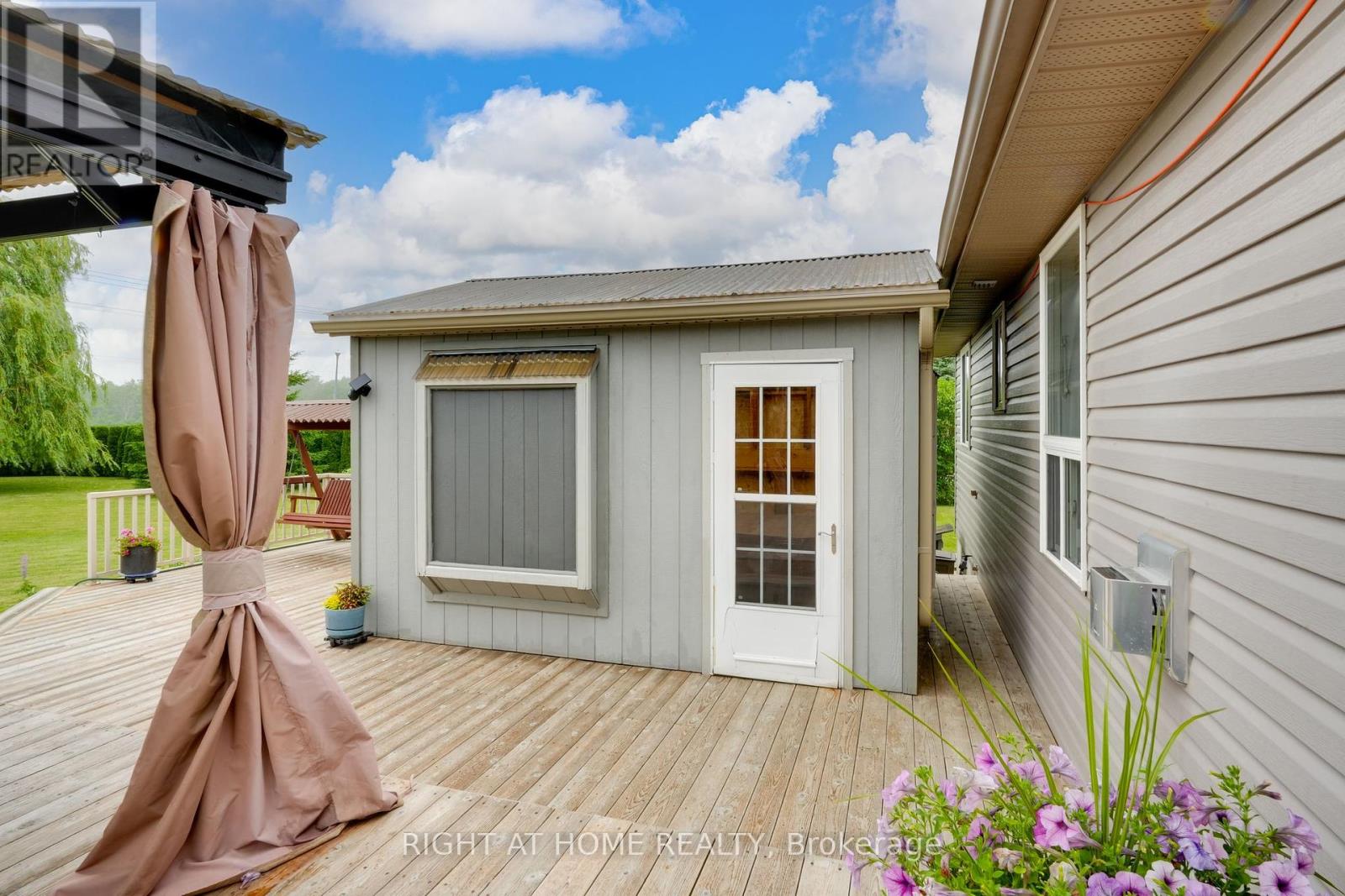 16 O'neill Circle, Springwater, Ontario  L0L 2K0 - Photo 12 - S12405781