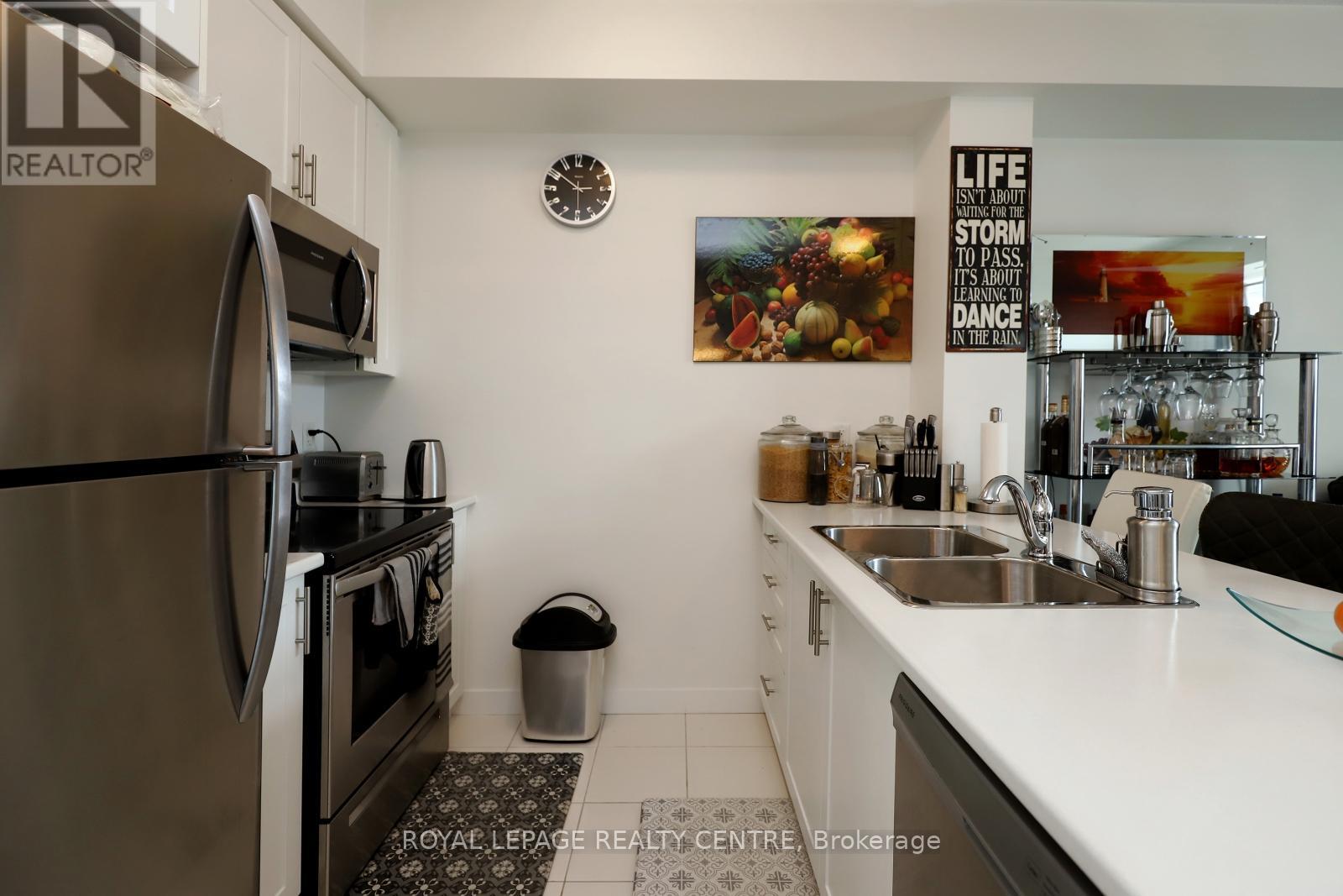 429 - 101 Shoreview Place, Hamilton, Ontario  L8E 0K2 - Photo 6 - X12404854