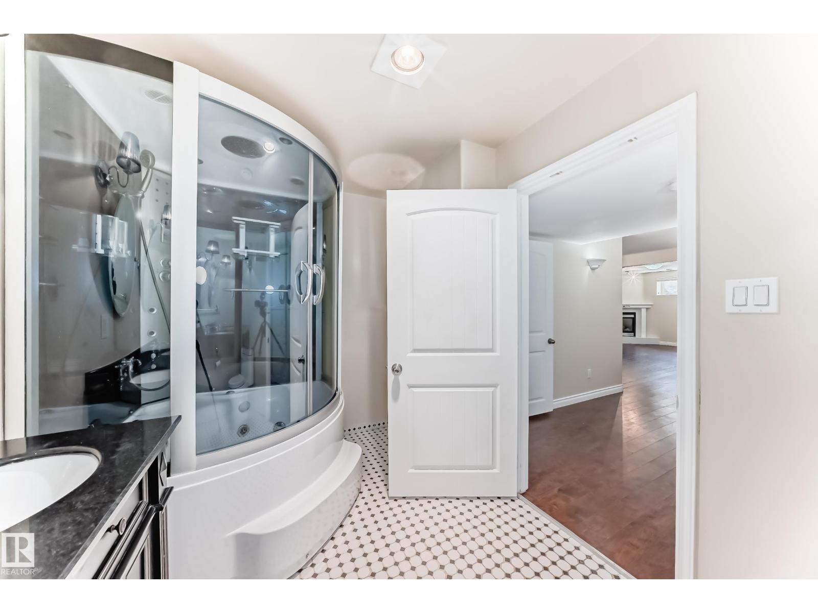 918 Chahley Cr Nw, Edmonton, Alberta  T6M 0E2 - Photo 54 - E4457383