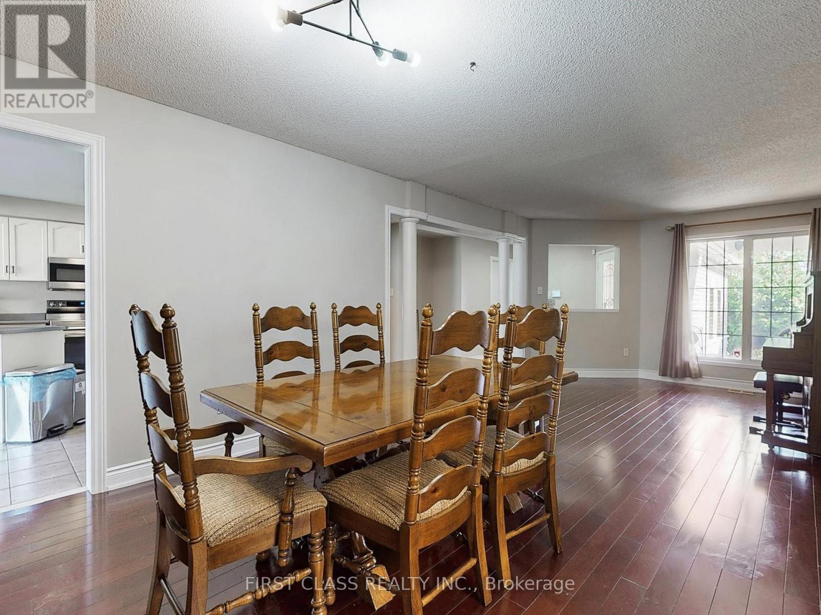 73 Porchlight Road, Brampton, Ontario  L6X 4S1 - Photo 11 - W12405805
