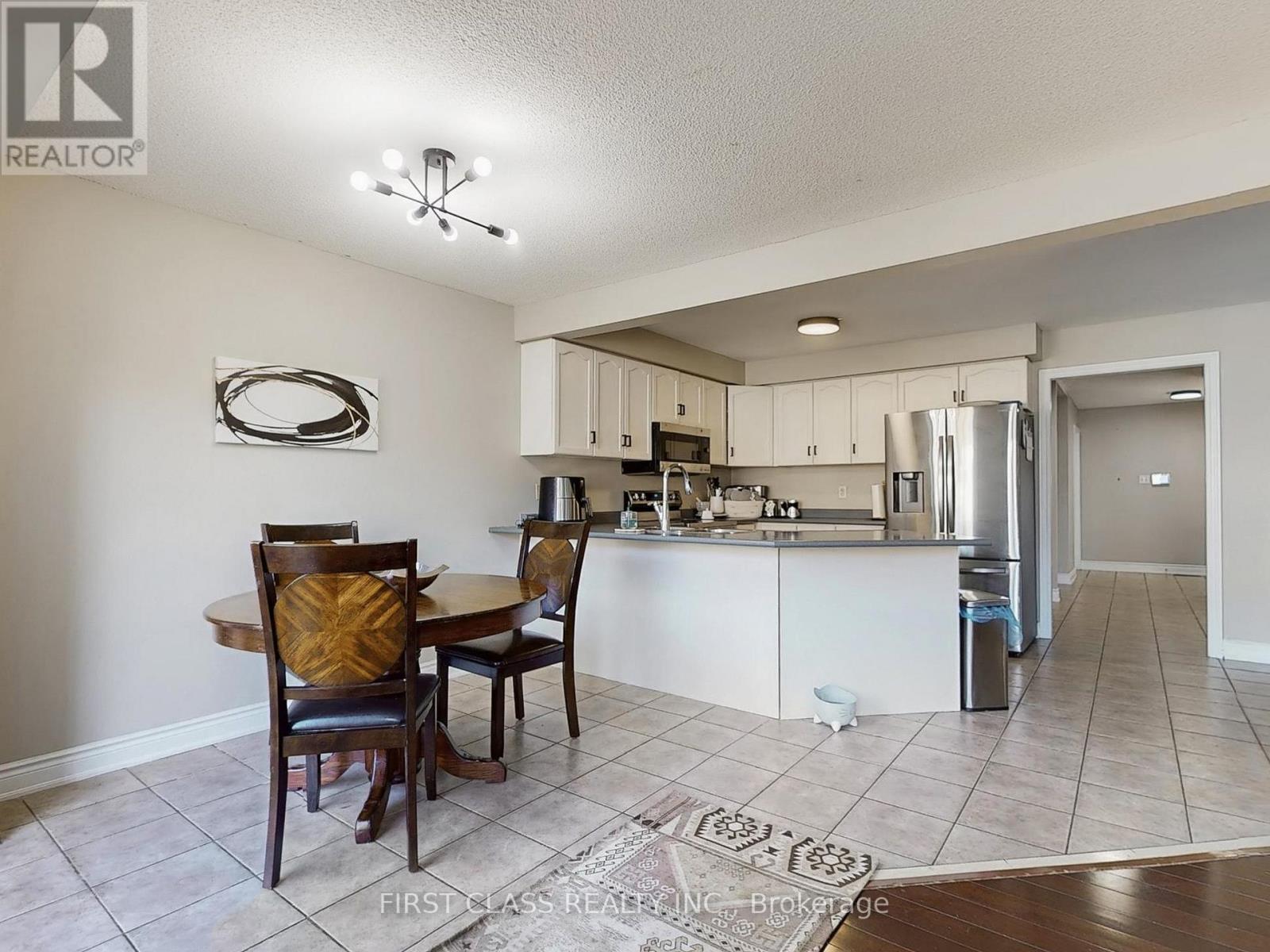 73 Porchlight Road, Brampton, Ontario  L6X 4S1 - Photo 15 - W12405805