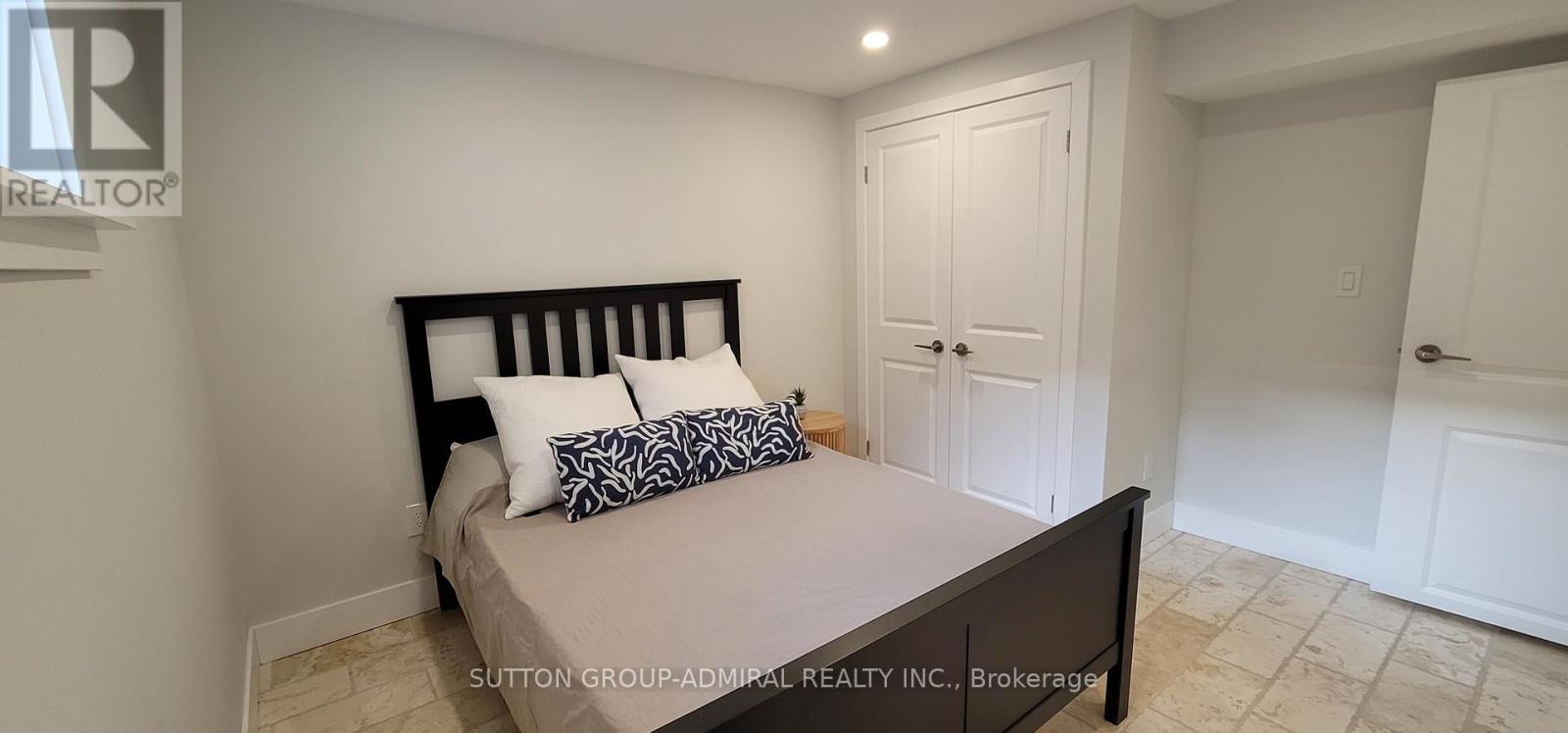 Bsmt - 2212 Felina Court, Mississauga, Ontario  L5A 1K5 - Photo 9 - W12405810