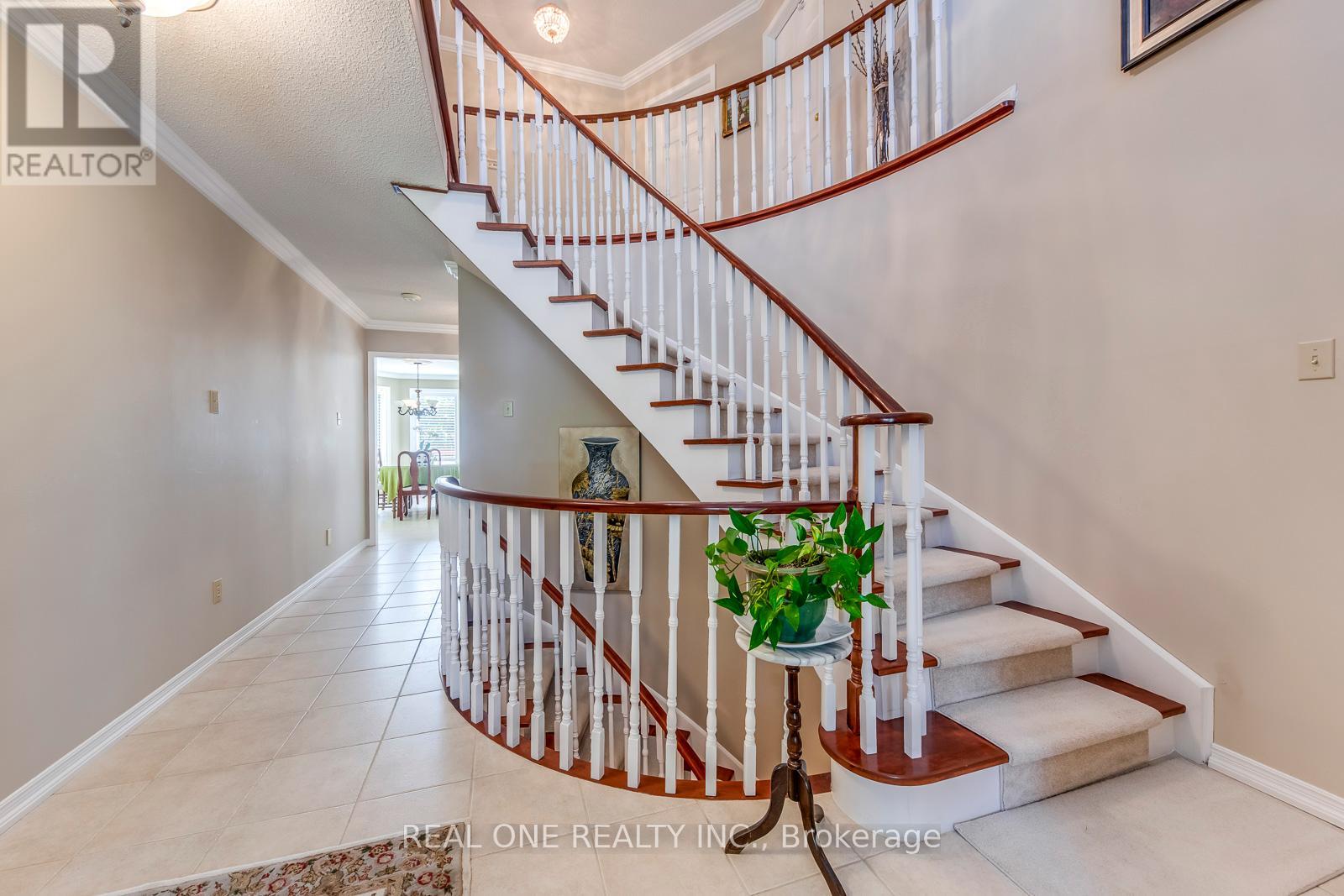 2082 Laurelwood Drive, Oakville (Wc Wedgewood Creek), Ontario  L6H 4S7 - Photo 27 - W12405827