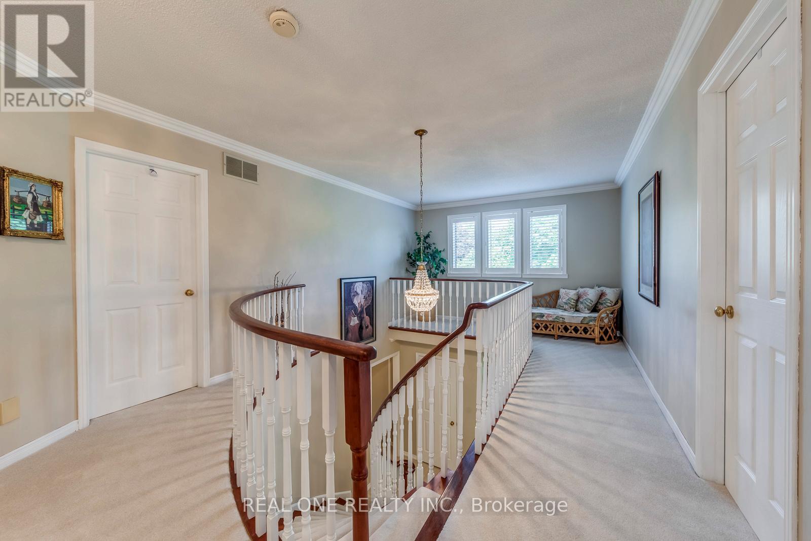 2082 Laurelwood Drive, Oakville (Wc Wedgewood Creek), Ontario  L6H 4S7 - Photo 28 - W12405827