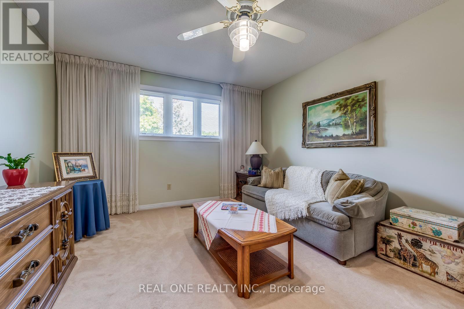 2082 Laurelwood Drive, Oakville (Wc Wedgewood Creek), Ontario  L6H 4S7 - Photo 35 - W12405827