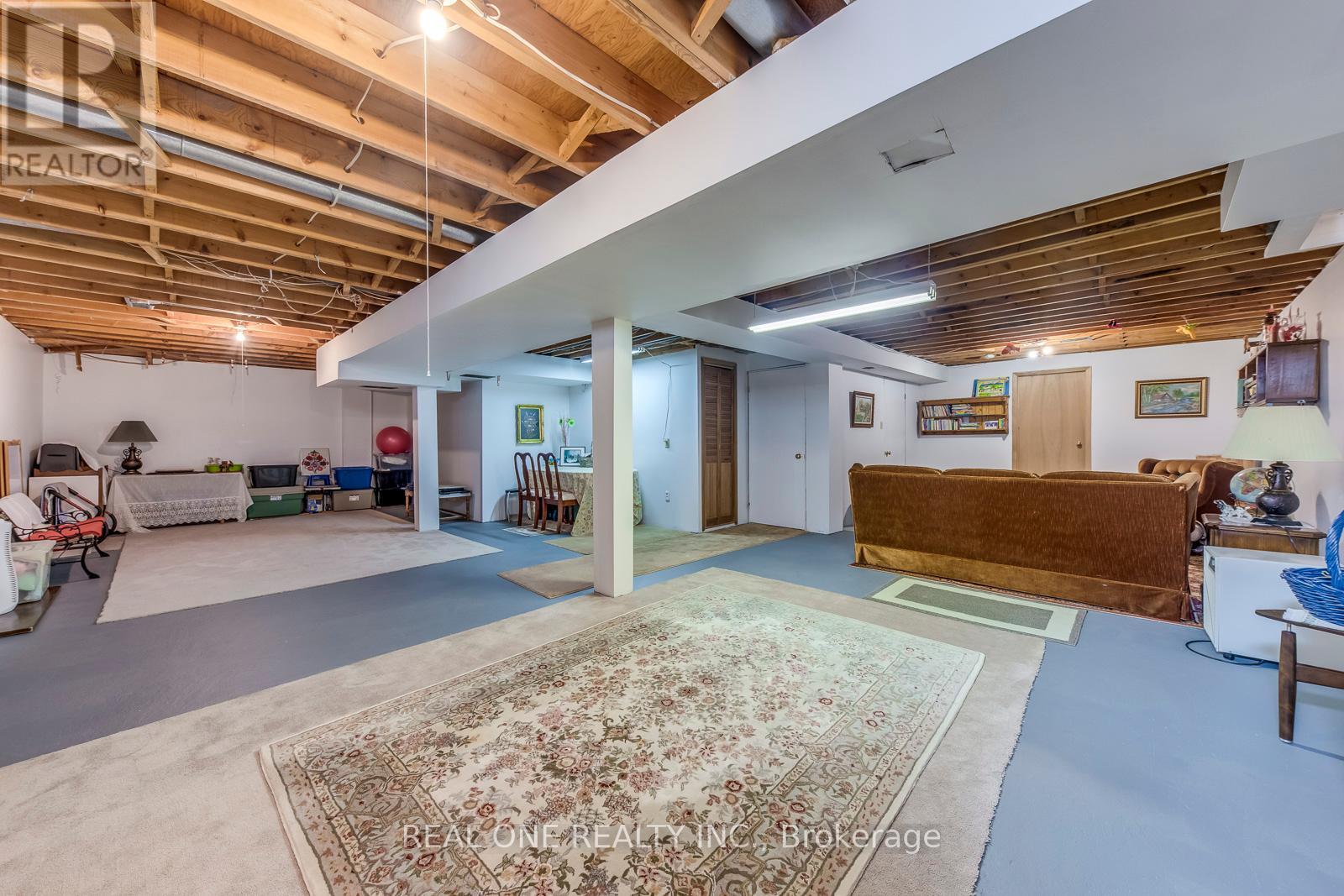 2082 Laurelwood Drive, Oakville (Wc Wedgewood Creek), Ontario  L6H 4S7 - Photo 44 - W12405827
