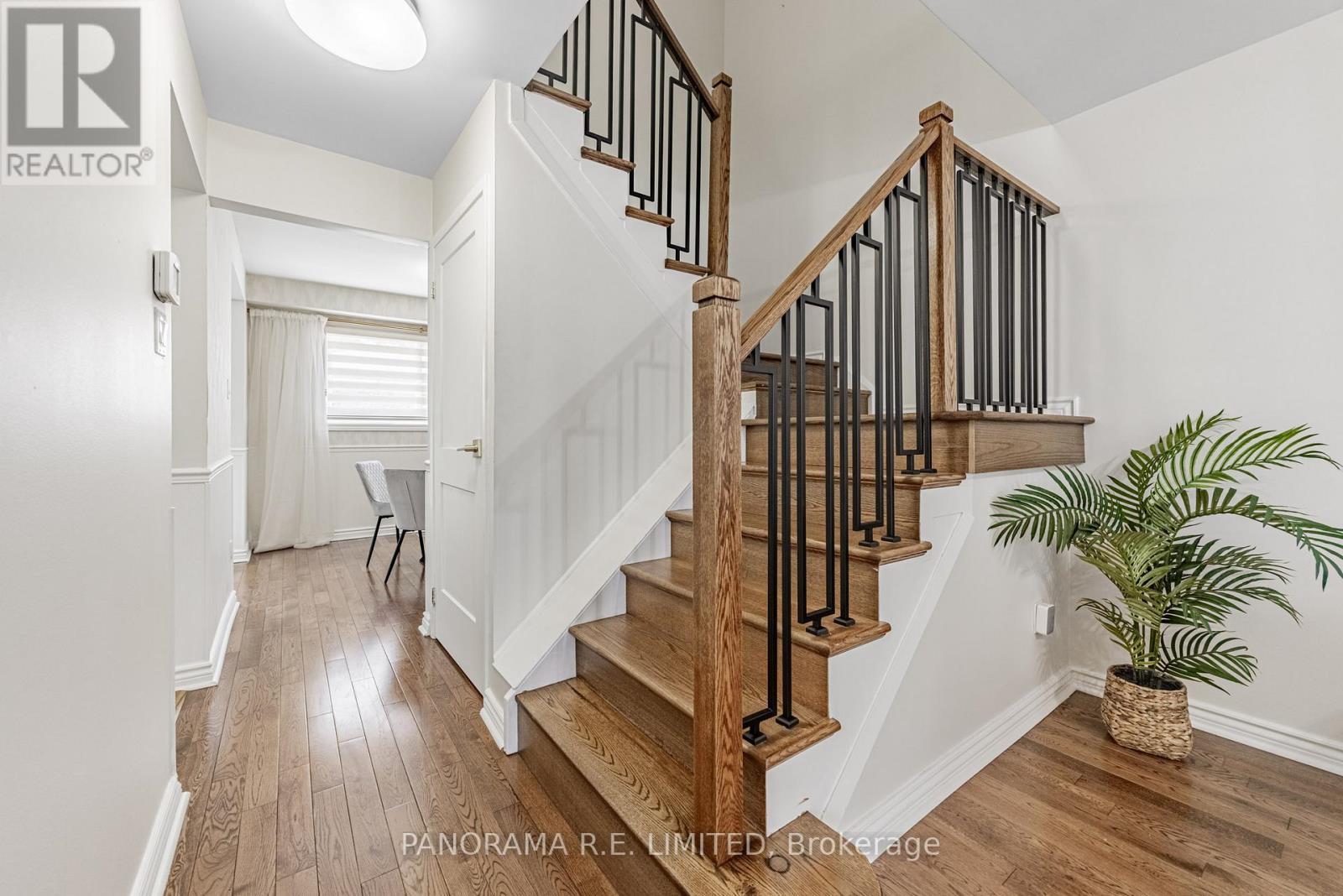 2915 Bramshaw Gardens, Mississauga, Ontario L5N 1S2 - Photo 14 - W12405832