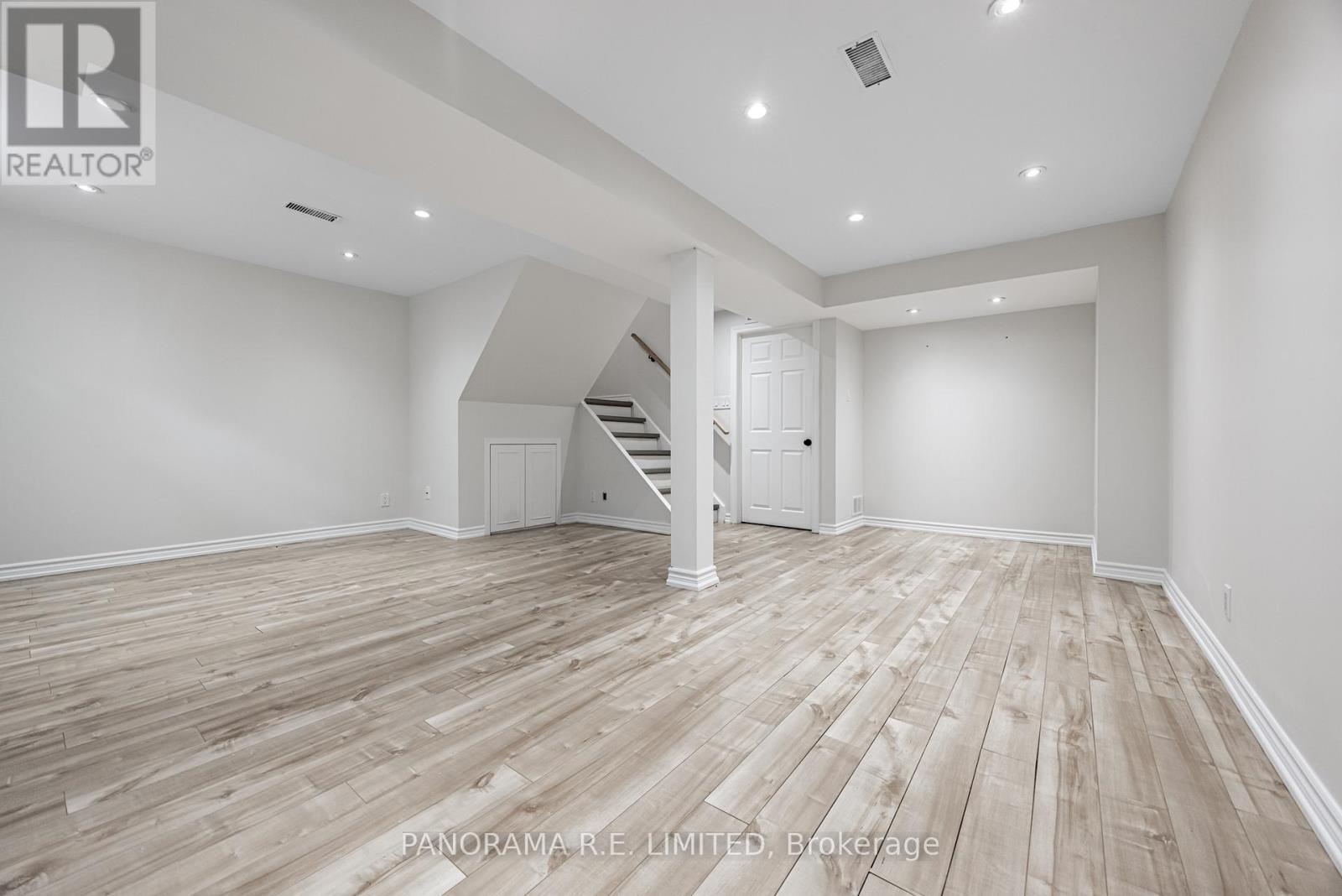 2915 Bramshaw Gardens, Mississauga, Ontario L5N 1S2 - Photo 23 - W12405832