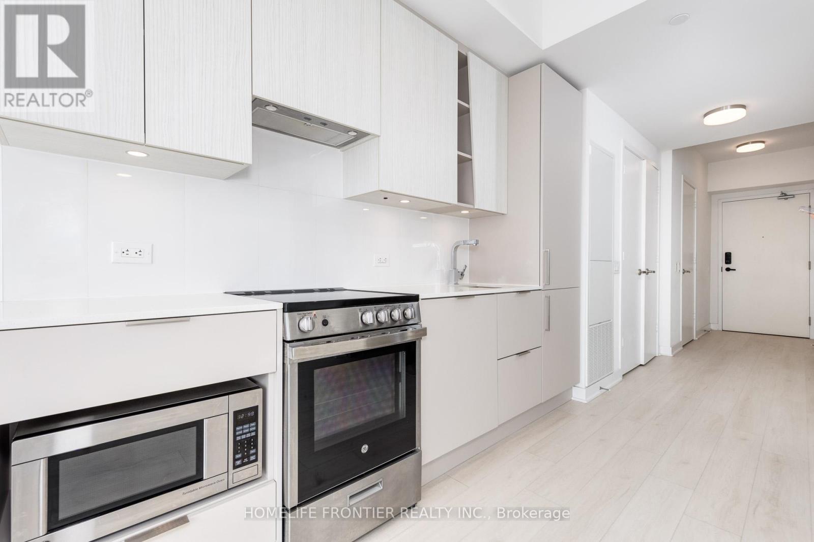 2807 - 3900 Confederation Parkway, Mississauga, Ontario  L5B 0M3 - Photo 12 - W12405835