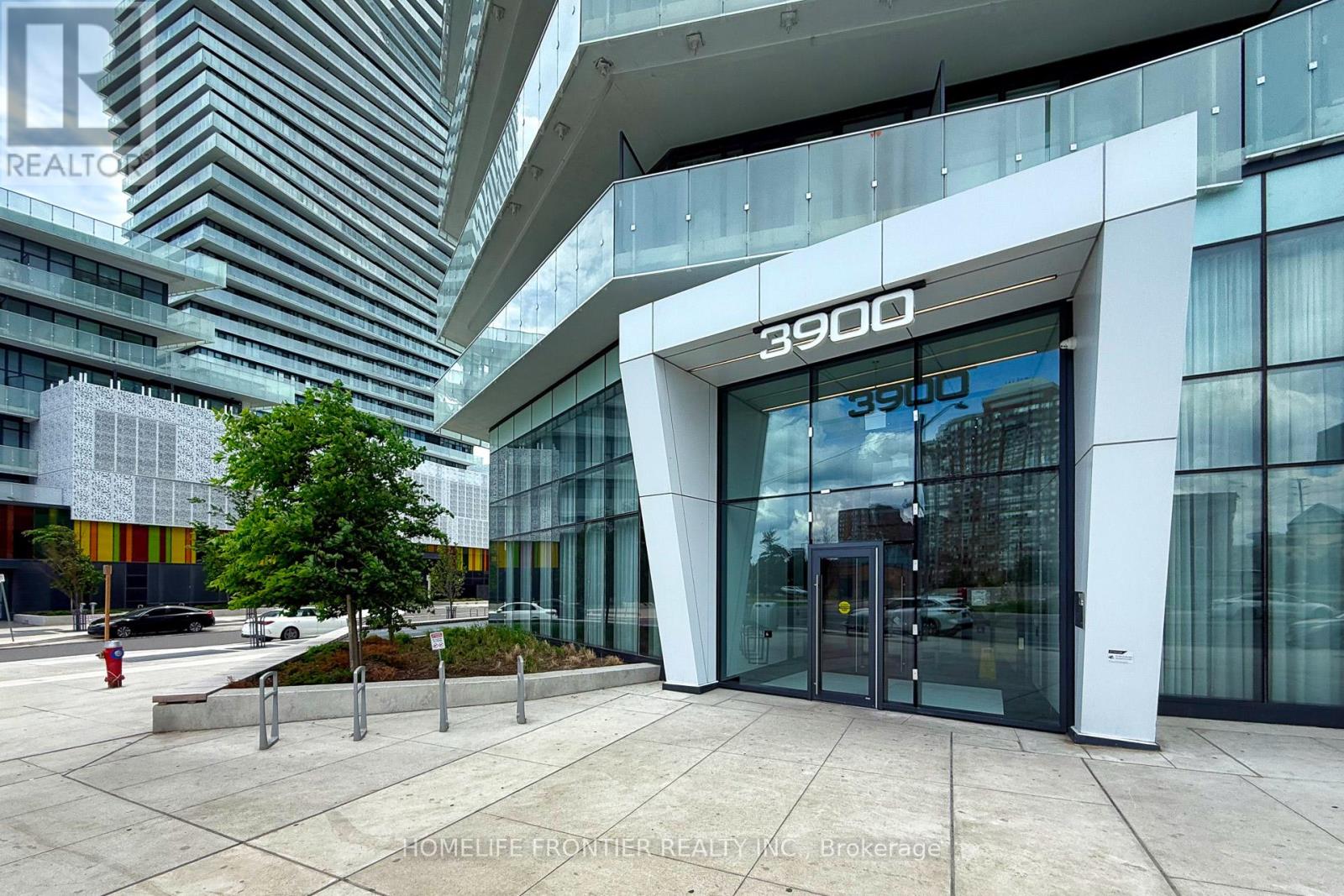 2807 - 3900 Confederation Parkway, Mississauga, Ontario  L5B 0M3 - Photo 2 - W12405835