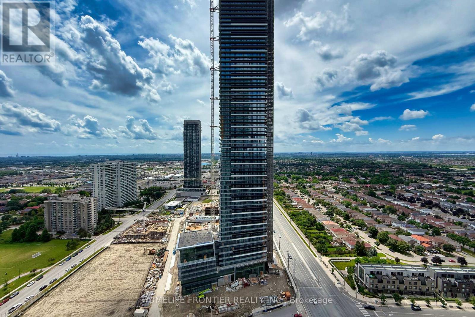 2807 - 3900 Confederation Parkway, Mississauga, Ontario  L5B 0M3 - Photo 27 - W12405835