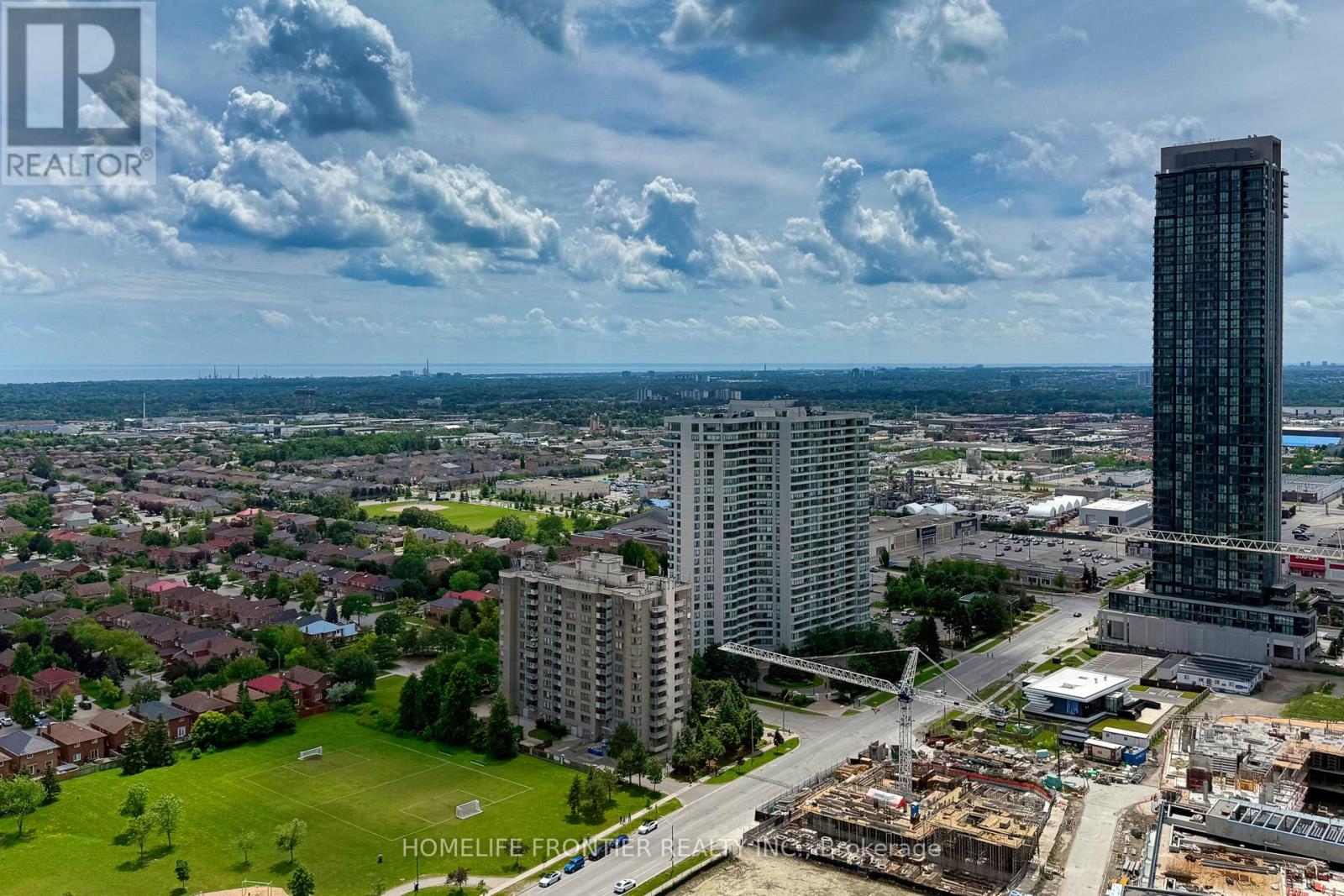 2807 - 3900 Confederation Parkway, Mississauga, Ontario  L5B 0M3 - Photo 28 - W12405835