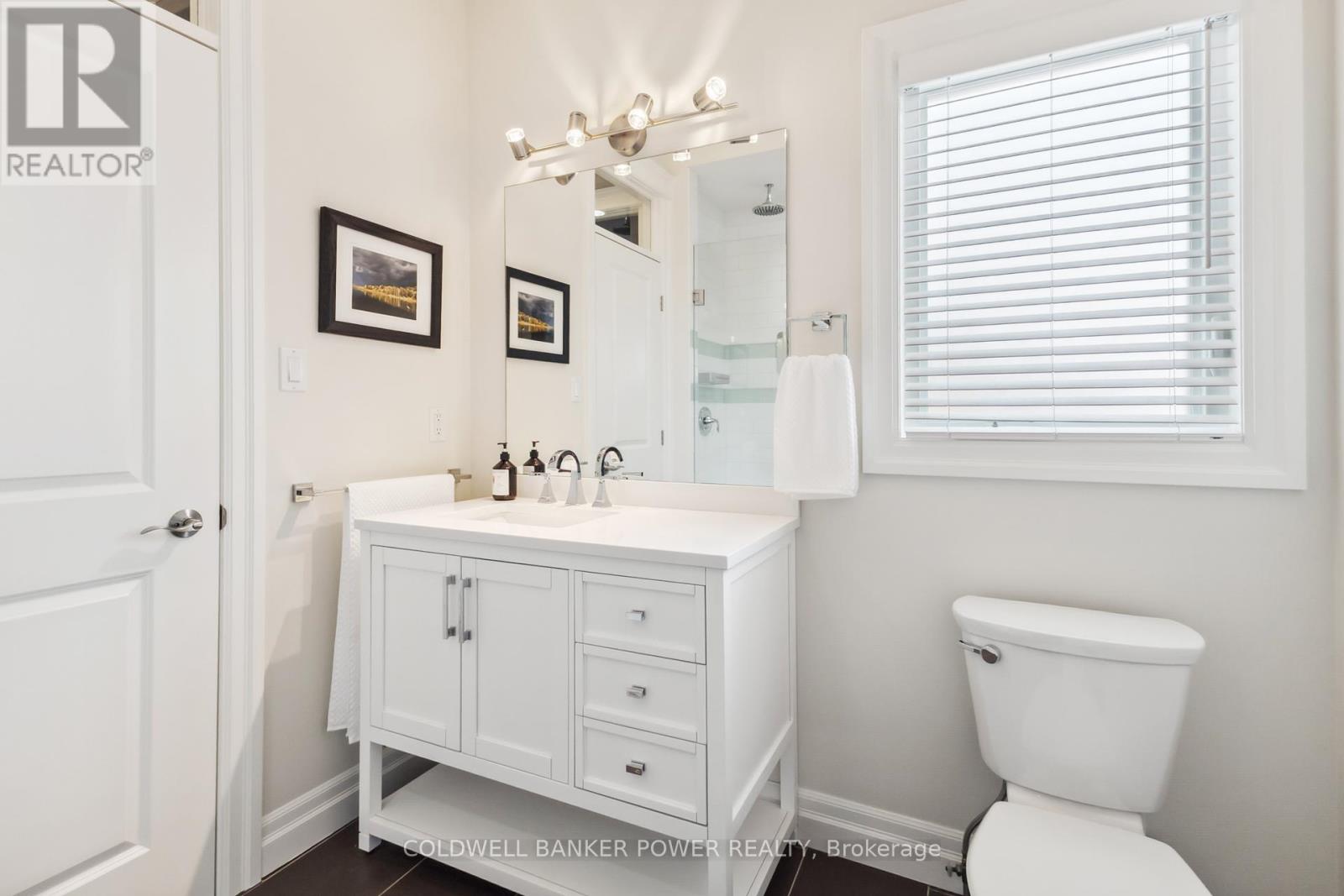 1376 Shore Road, London South, Ontario  N6K 4Z8 - Photo 19 - X12405892